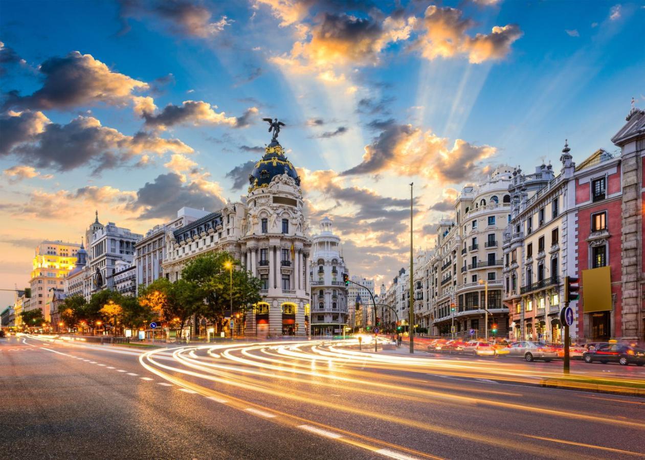Apartamentos Felipe IV Plaza Mayor Madrid Ngoại thất bức ảnh